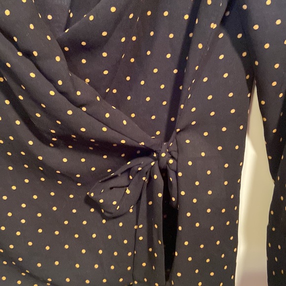 Zara Basics Women’s size XS Navy Wrap Blouse Top - Picture 3 of 8